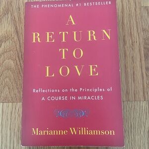 A Return to Love by Marianne Williamson - Red Cover